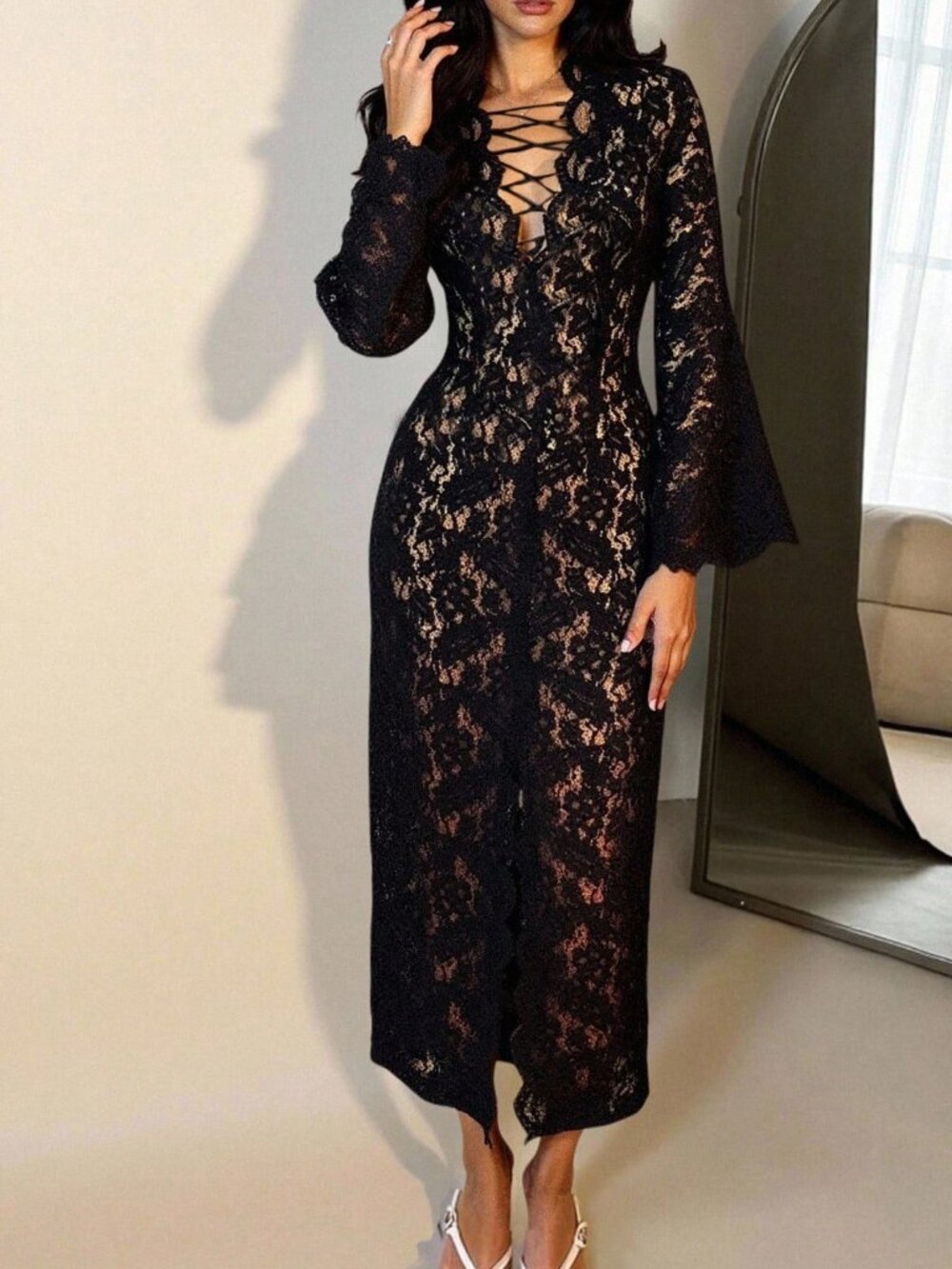 Black Elegant Women's Deep V-Strap Lace Up Long Sleeved Maxi Dress